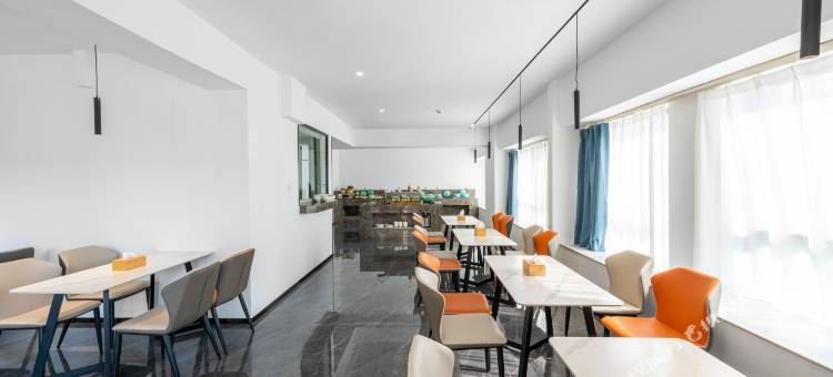 和颐至格酒店(大理高铁站泰业国际广场店)图片