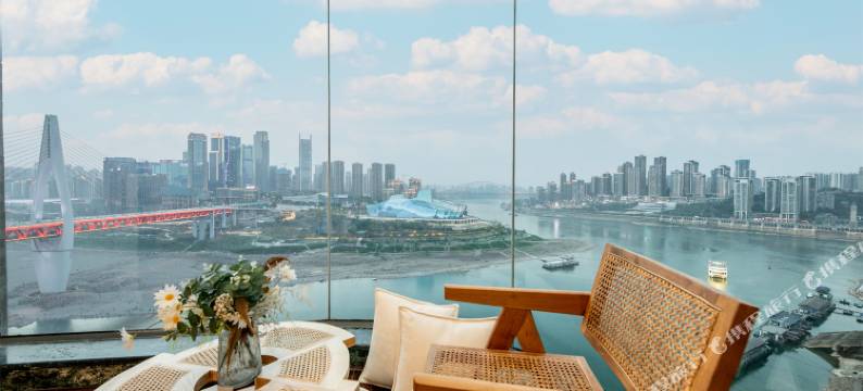 百弘·江景民宿(洪崖洞店)图片