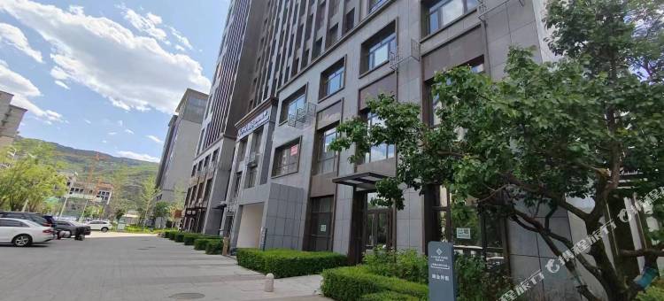 云汐电影酒店(承德南站大学城店)图片