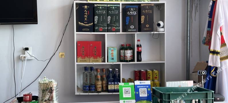 乌兰布统敖包山居驿站图片