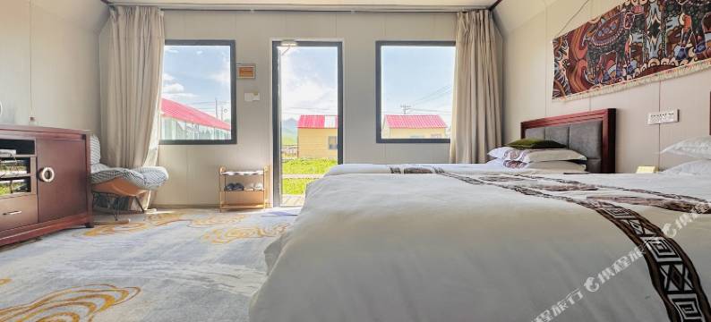 孟克特古道红梦楼民宿图片