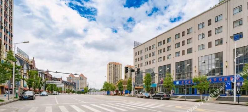 金屋酒店(清镇时光贵州职教城店)图片