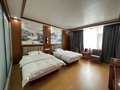 德钦日光倾城酒店