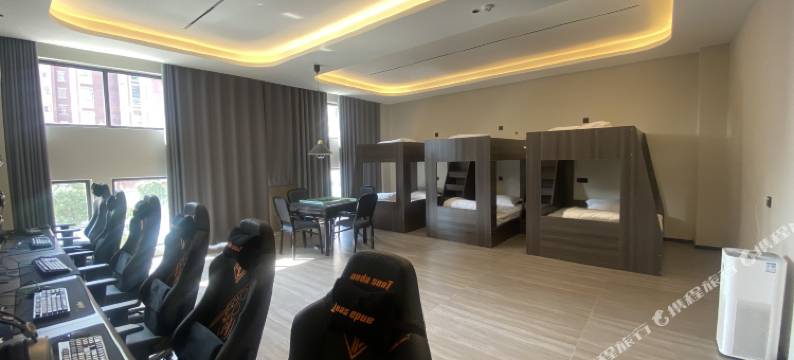 启明星电竞酒店(西平嫘祖文化苑店)图片