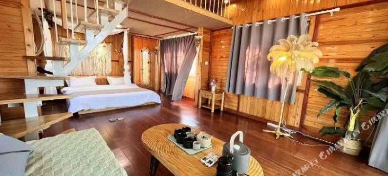 日照海边大船民宿图片