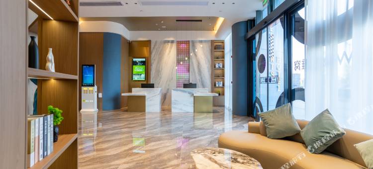 雅窝酒店(上饶经开区晶科大道店)图片