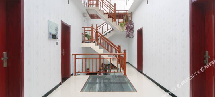 龙佑山民宿(五台山游客中心店)图片