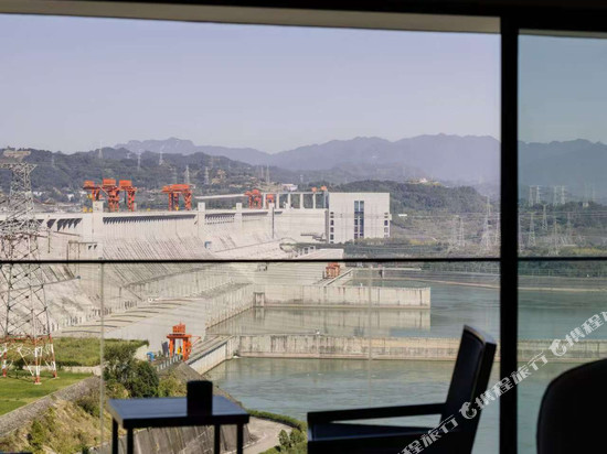 拾伍月舍(宜昌三峡大坝观景平台店)