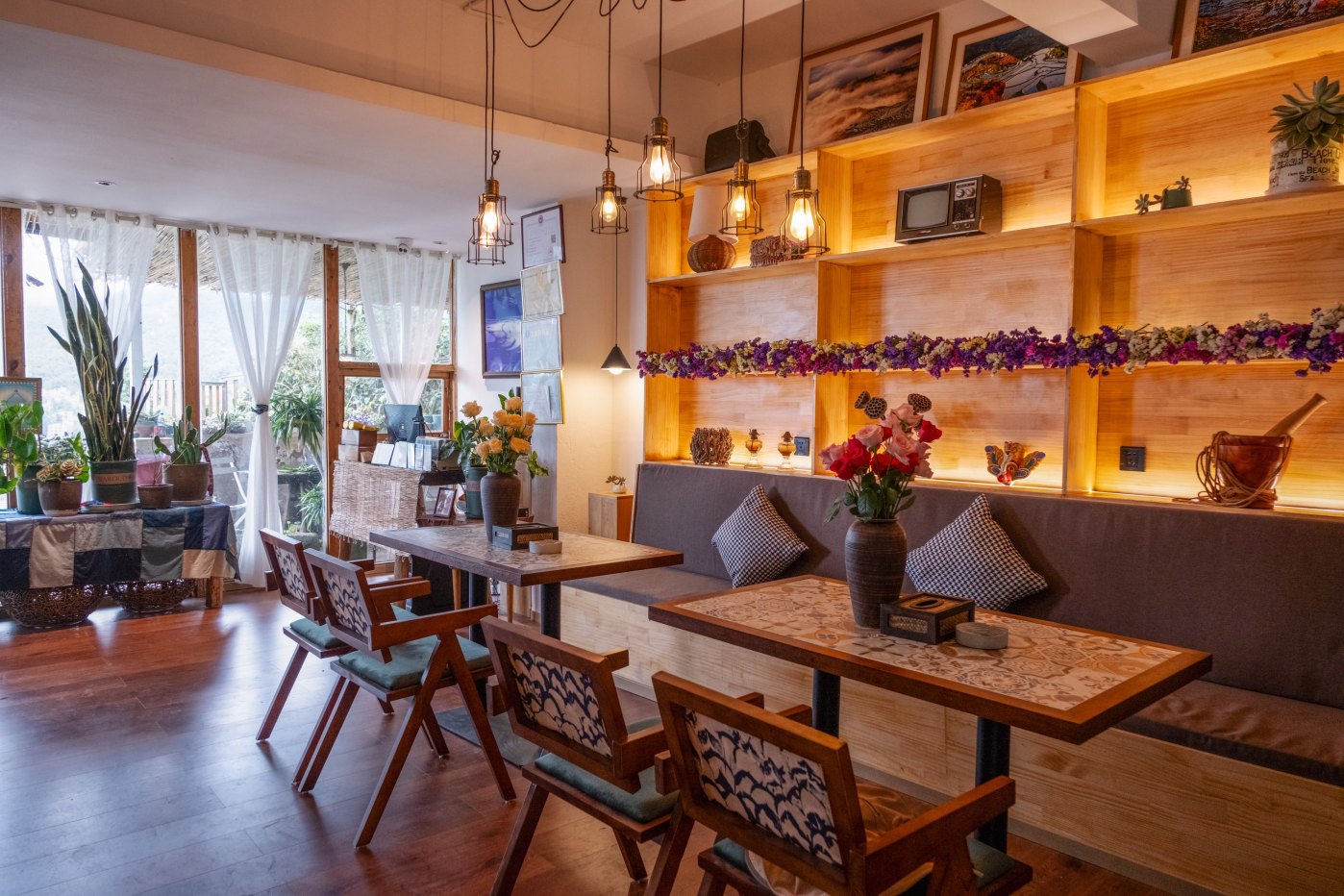 Yuanyang Huaweiwo No.2 Inn (Duoyishu Terraced Field Sunrise Inn)Over view