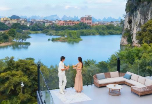 伏波江景.漓江边的度假酒店（桂林两江四湖象鼻山景区店）