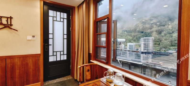 万仙山明苑楼(郭亮村店)图片