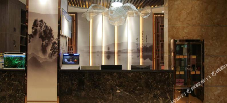 昆仑乐居商务酒店(新乡辉县店)图片