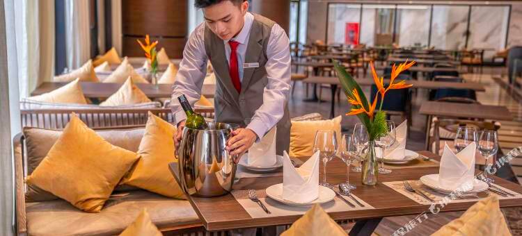 下龙湾温德姆华美达套房酒店(Ramada Hotel & Suites by Wyndham HaLong Bay View)图片