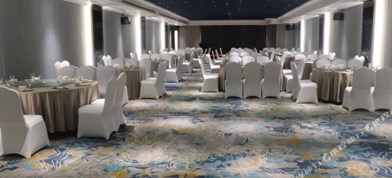 悦客假日酒店(南京城北万象汇万寿地铁站店)图片