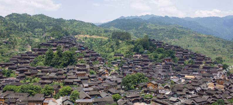 西江千户苗寨泉源居客栈(观景台店)图片