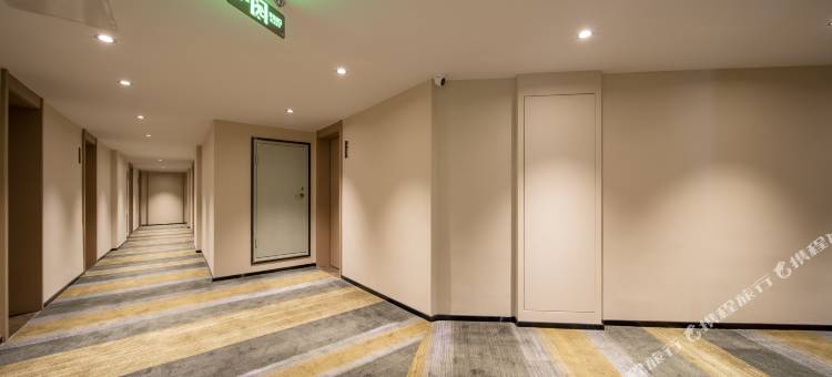 怡泊酒店(万达广场赣南科技学院店)图片