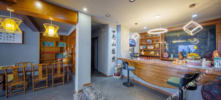 神农架南山悠然酒店(木鱼镇客运站店)图片