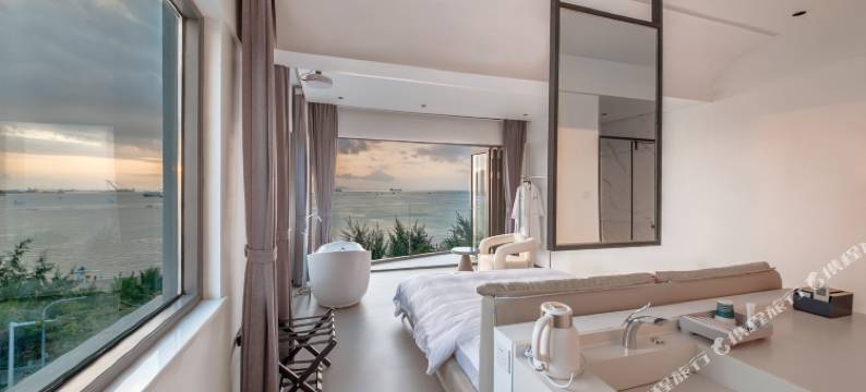 诚合礼海景民宿(三亚湾店)图片