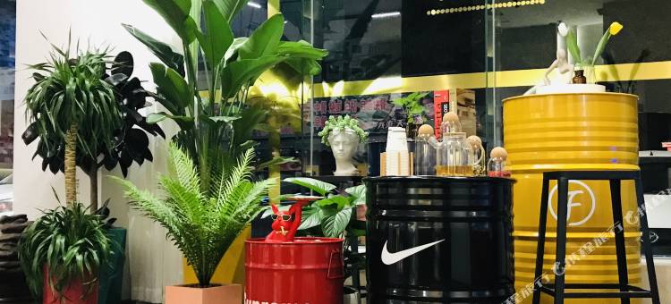 栖法里酒店(南宁火车东站金桥客运站店)图片