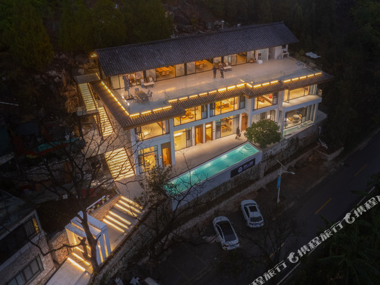 有山阁・Vista Retreat 河畔望峰观景美宿(万峰林景区八卦田店)