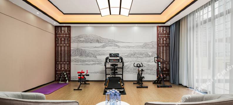 鸿安国际酒店(百色右江区高铁站店)图片