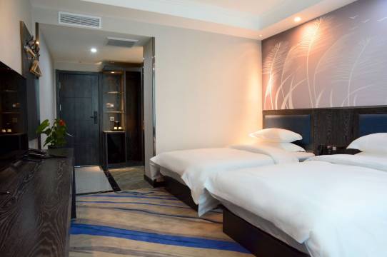 伊莱酒店(王家梁地铁站南湖北路地铁站店)