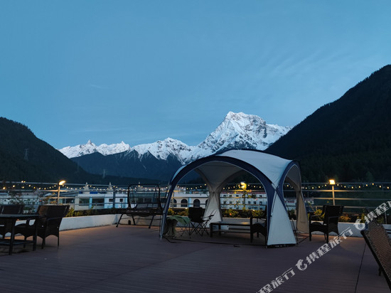 波密寓见你花园民宿