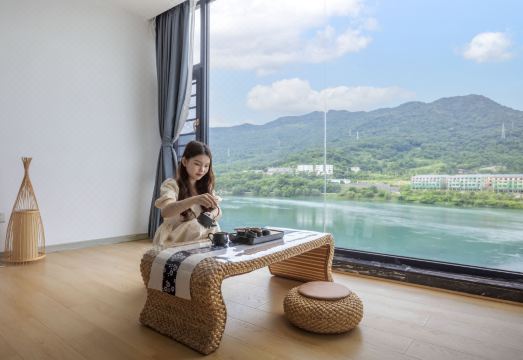 Hiking B&BHotel Overview