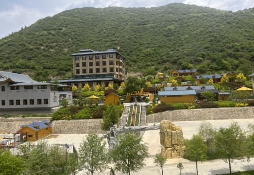 大扎度假村山舍民宿外景图