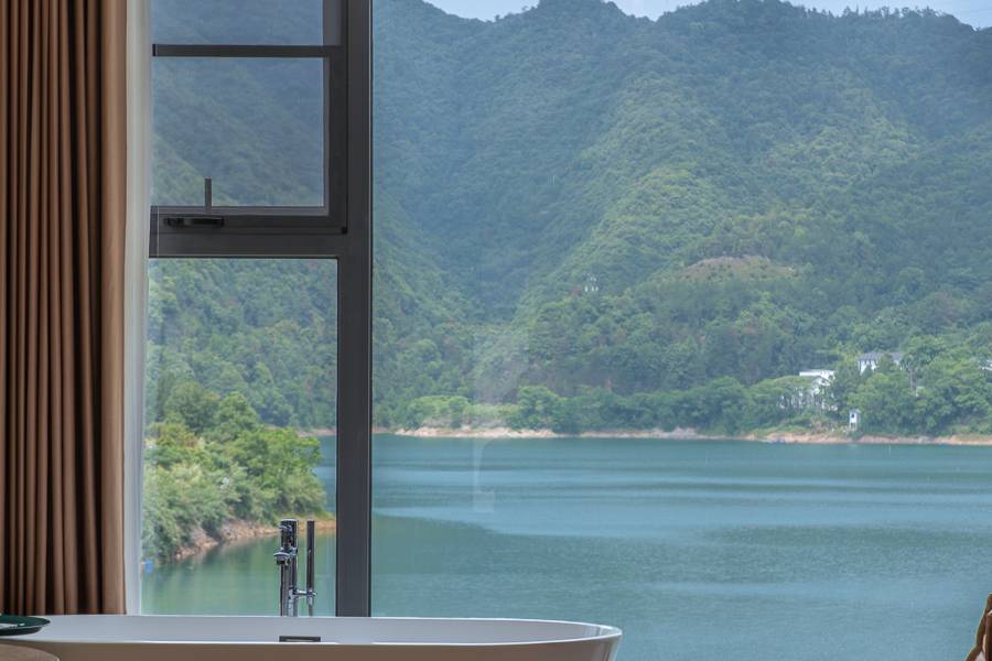 仁裏·百瑞佳望湖美宿