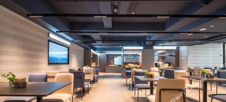 大连中山广场人民路轻居酒店图片