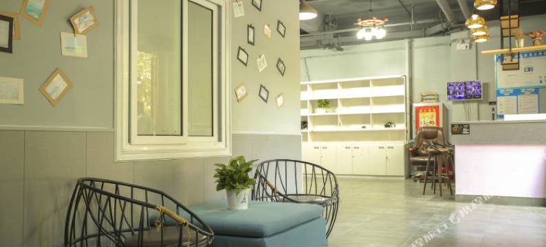 伊宁伊望山民宿(火车站店)图片