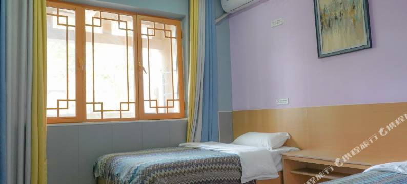 伊宁伊望山民宿(火车站店)图片