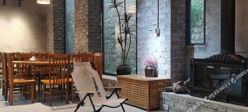 大明山圆月民宿图片