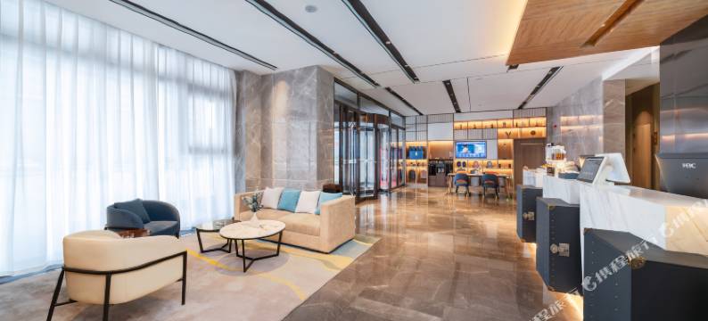 凯里亚德酒店(库尔勒汇嘉时代广场店)图片