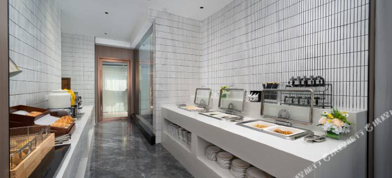 丽呈铂锐酒店(广州白云站百信广场店)图片