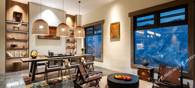 阿若康巴·丹巴甲居庄园图片