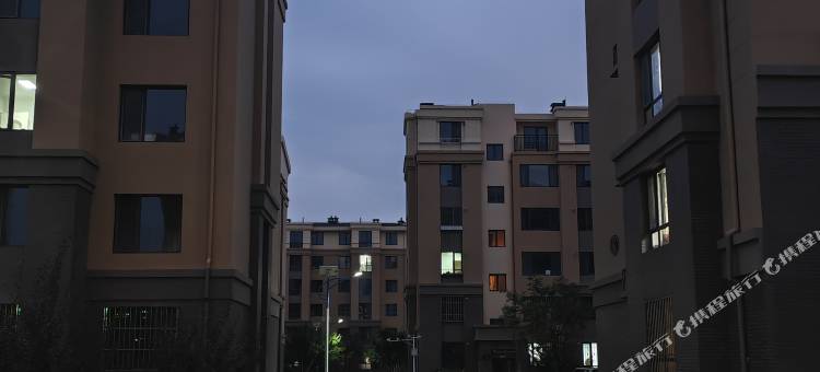 呼和浩特牧云山顶民宿图片