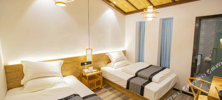 一缕阳光胡同里城市民宿(新乡火车站店)图片