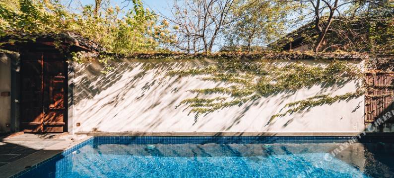 漫登堡温泉度假酒店(佛冈鹤鸣洲店)图片