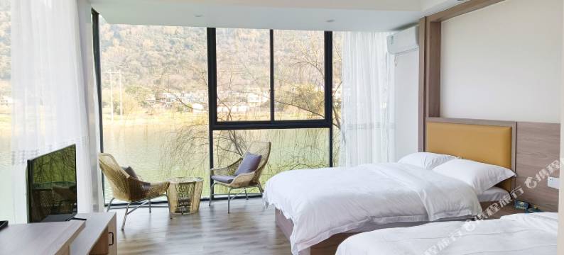 阳山山映河畔民宿图片