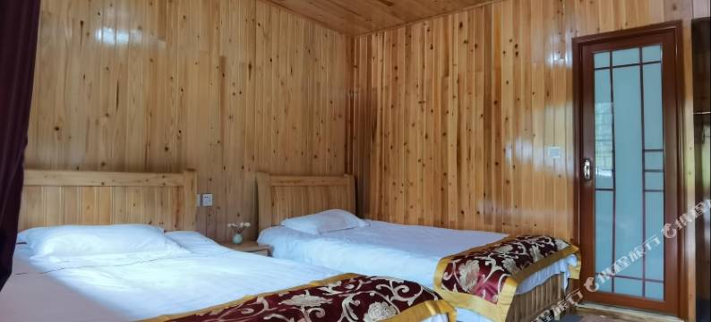 邛崃清荷山房民宿图片