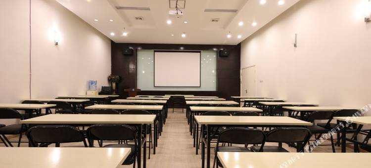 汉马酒店(解放路月光花园店)图片