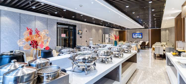 格林豪泰(红安沃尔玛广场店)图片