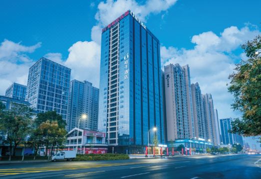 桔子酒店（常德火车站欢乐城店）外景图