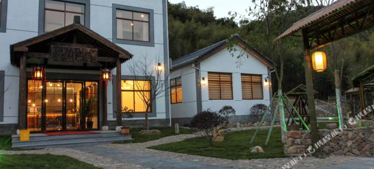 安吉石门山居图片