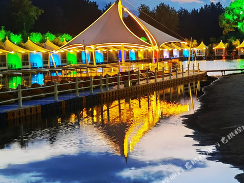 灵寿花溪谷树桥公园酒店