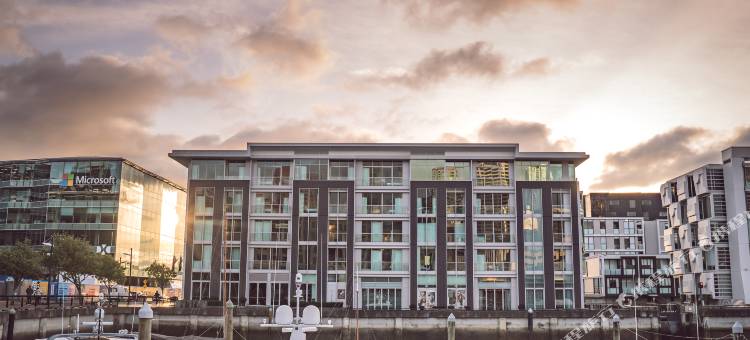 马斯登高架桥酒店(Marsden Viaduct Hotel)图片