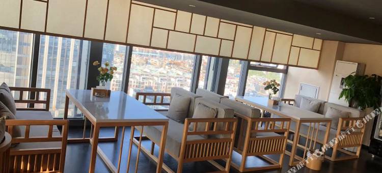 泊隅智能酒店(昆明万达广场店)图片