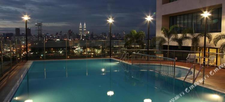 千百家雄伟 13 号酒店(Cempaka Hotel By Majestic 13)图片